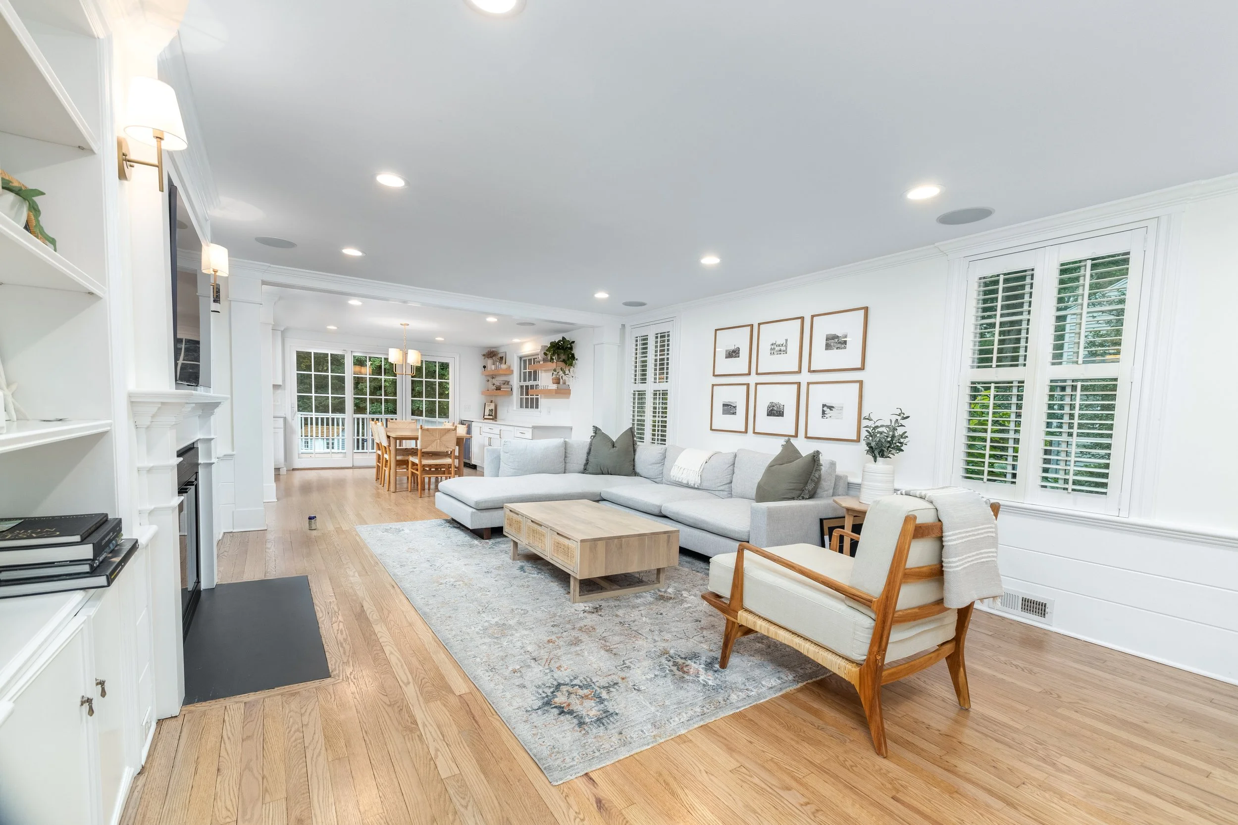 181A1348-Edit copy-2.jpg