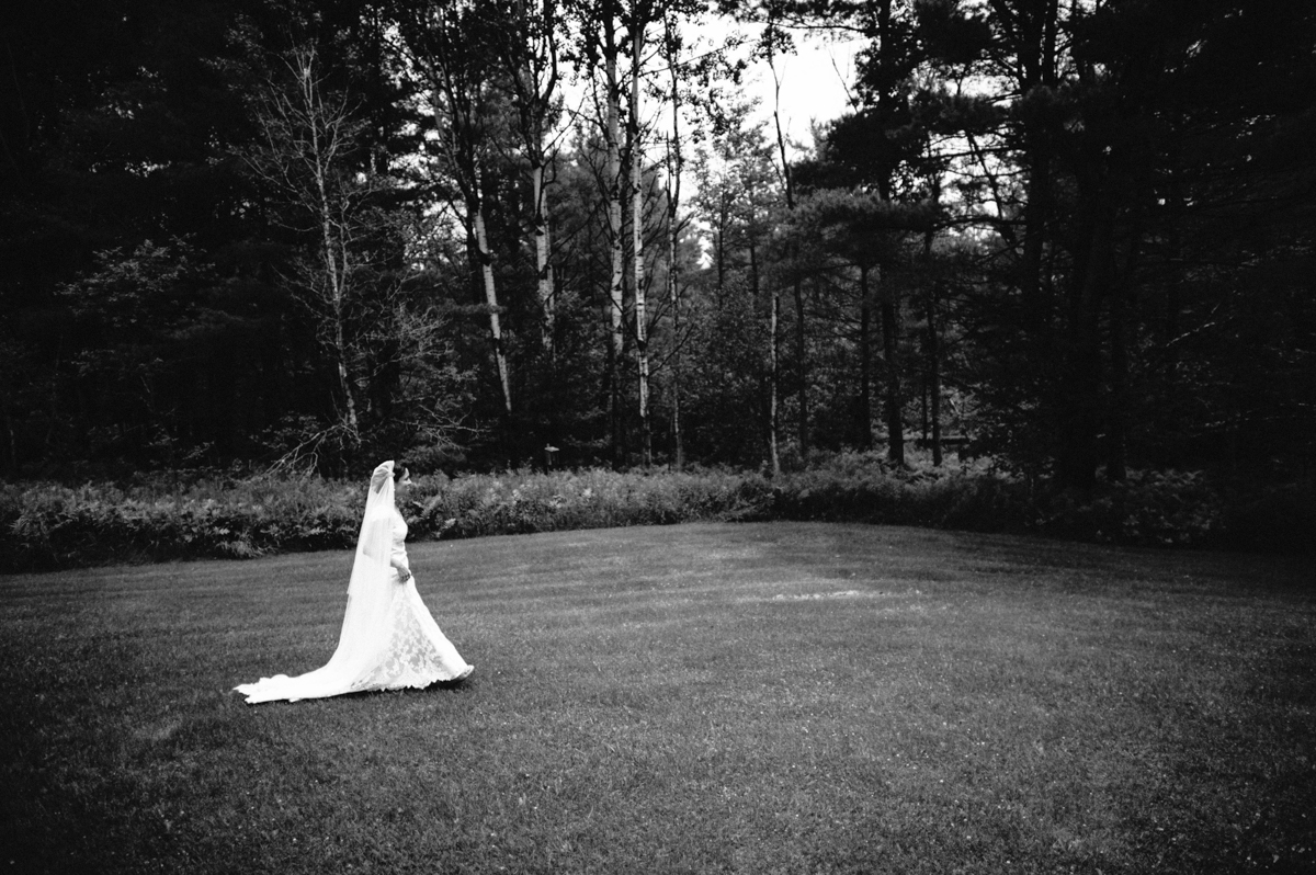 007_0034_Brooke&Jon_BW_SS_NOWM.jpg
