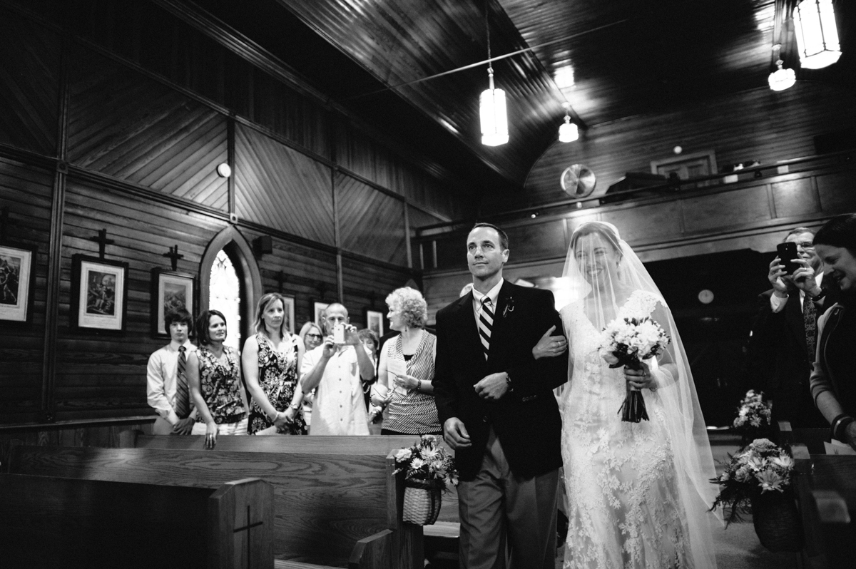 010_0095_Brooke&Jon_BW_SS_NOWM.jpg