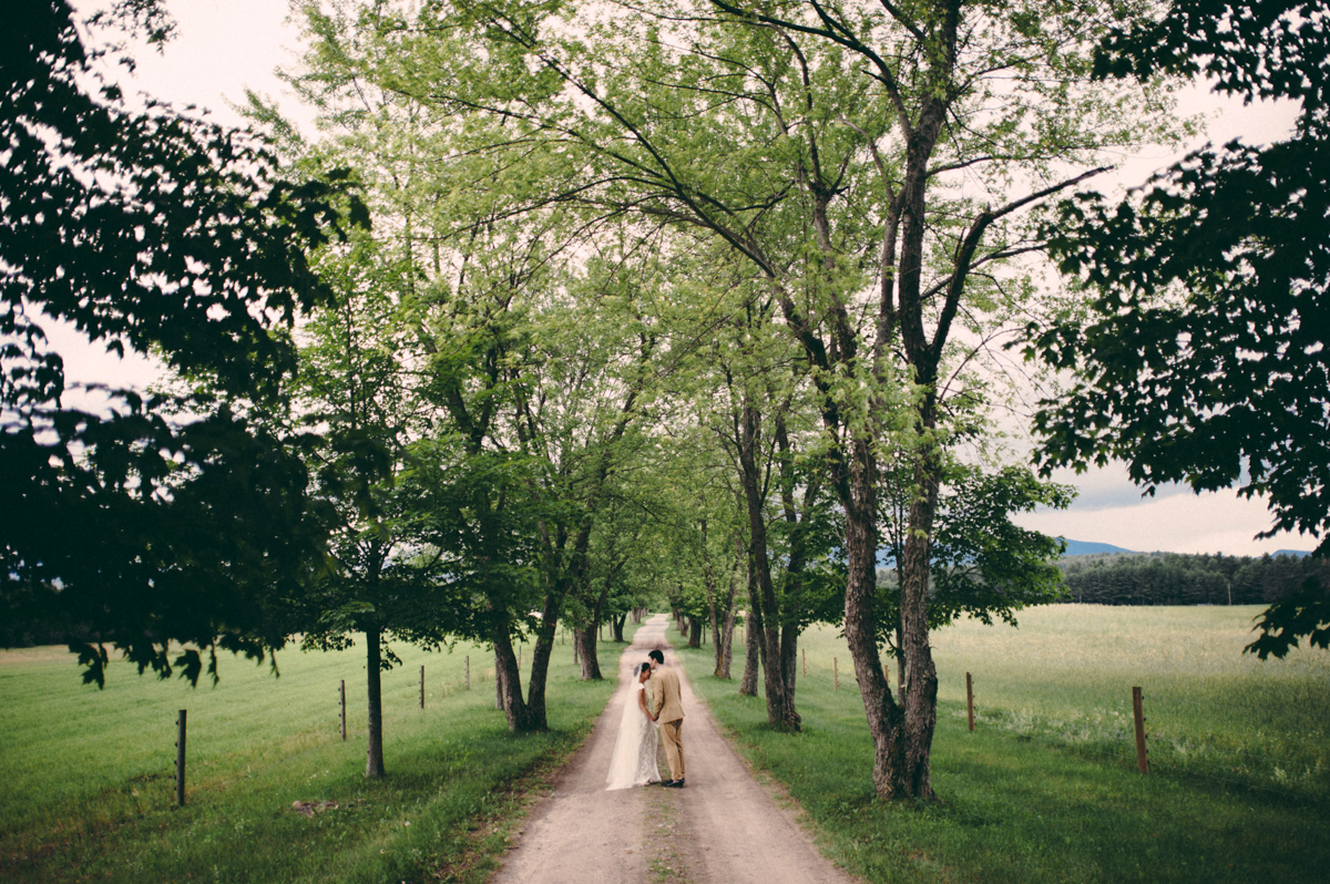 020_0198_Brooke&Jon_SS_NOWM.jpg