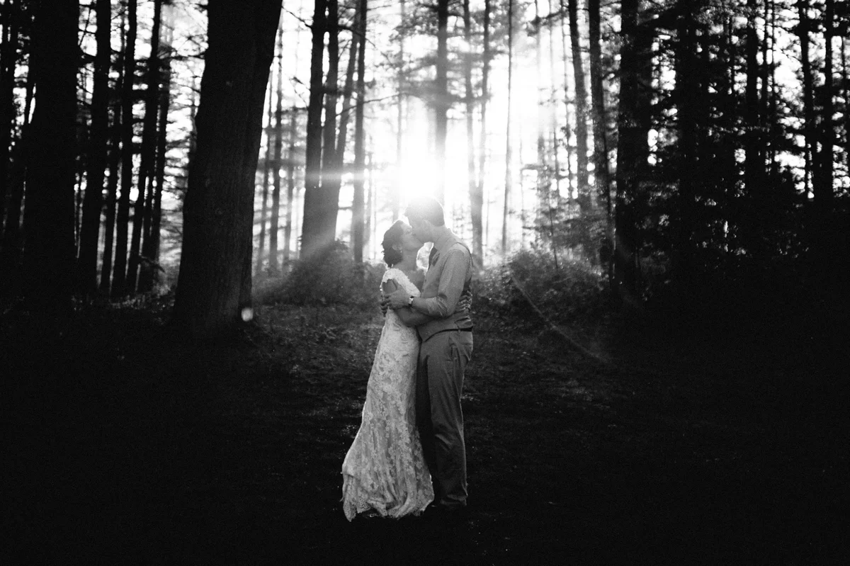053_0562_Brooke&Jon_BW_SS_NOWM.jpg