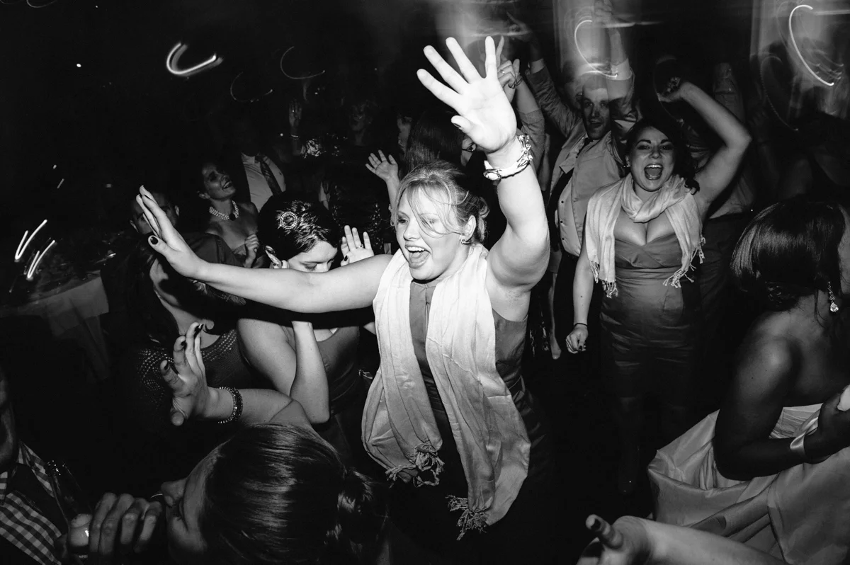 081_0572_Ali&Ryan_JBM_BW_SS_NOWM.jpg