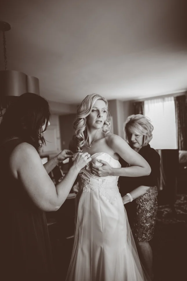 009_0041_Lindsey&Oliver_JBM_BW_SS_NOWM.jpg