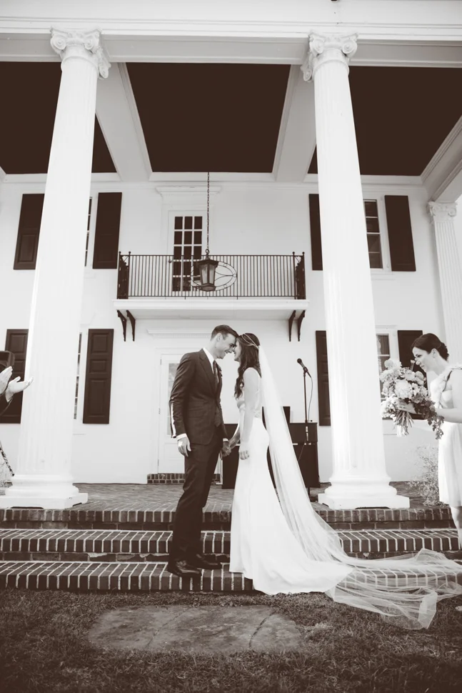 113_0387_Katie&Tim_JBM_BW_SS_NOWM.jpg