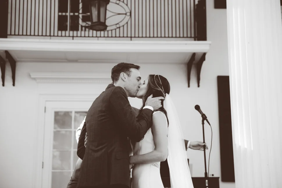 097_0382_Katie&Tim_JBM_BW_SS_NOWM.jpg