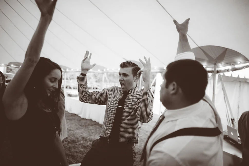 150_0561_Katie&Tim_JBM_BW_SS_NOWM.jpg
