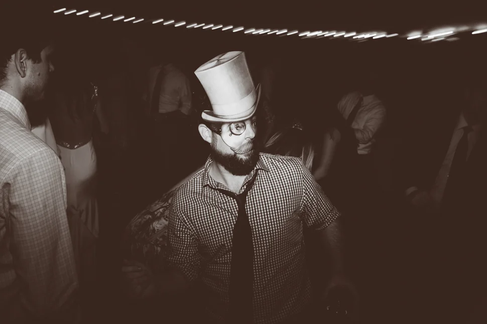 197_0729_Katie&Tim_JBM_BW_SS_NOWM.jpg