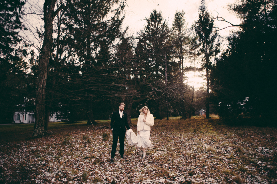 101_FauxFallNuptials_TBL_WM_0092_SS_NOWM.jpg