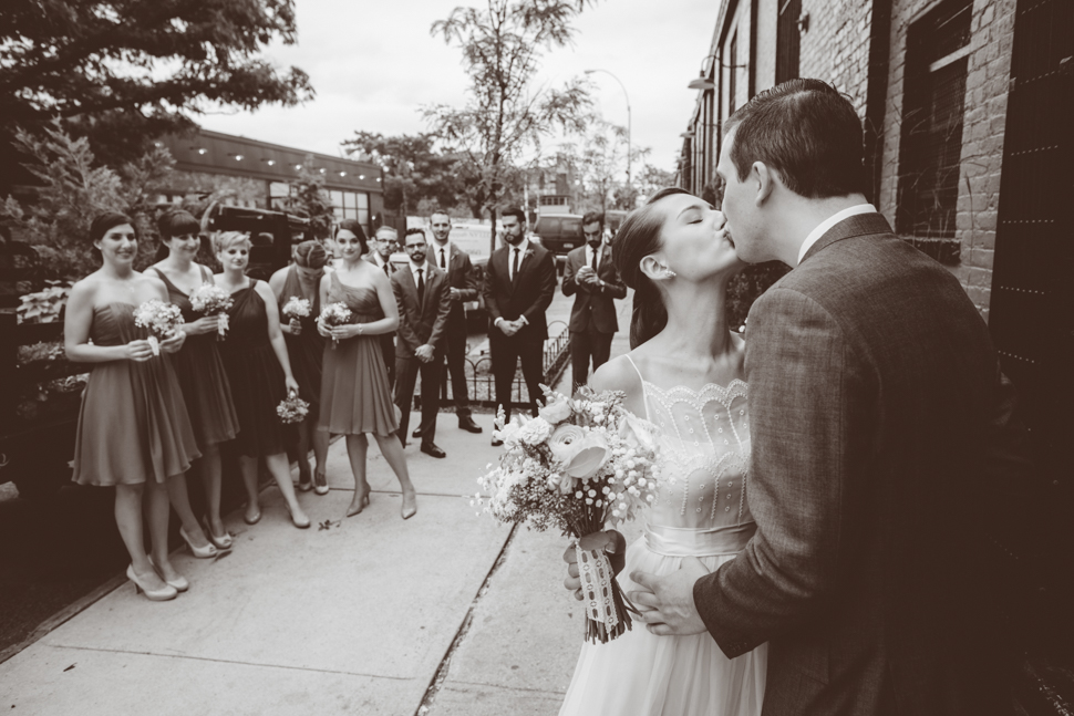 042_0136_Jennifer&Andrew_JBM_BW_SS_NOWM.jpg