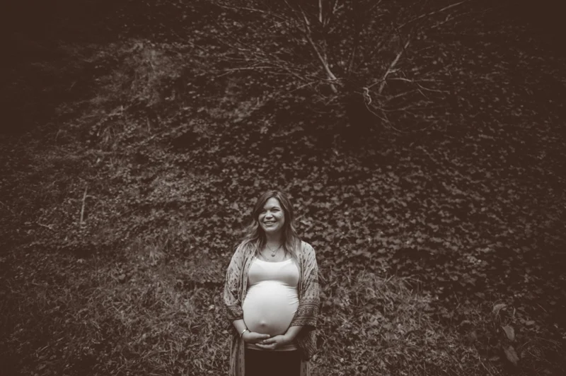 047_016_0036_Whitney&Justin_Maternity_JBM_BW_SS_NOWM_SS_NOWM.jpg
