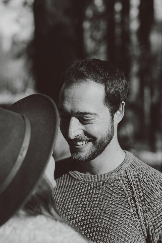 009_31_LOVE+WOLVES_Nicole+Erik_BW_SS_NOWM.jpg