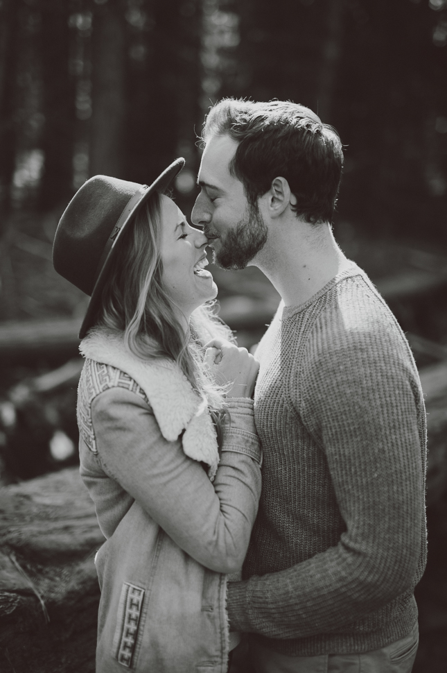 039_123_LOVE+WOLVES_Nicole+Erik_BW_SS_NOWM.jpg