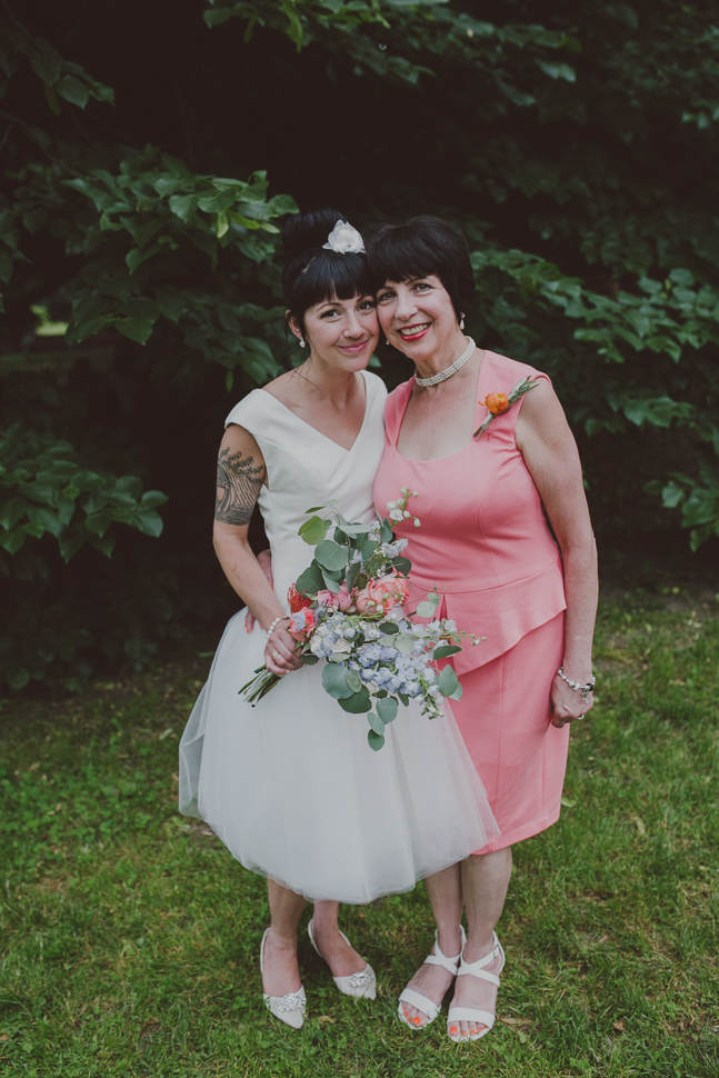 098_411_LOVE+WOLVES_20180616_Julie+Ben_SS_NOWM.jpg