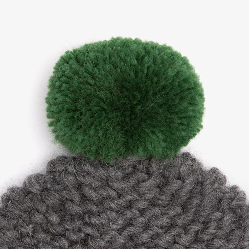 grey_green_bobble.jpg