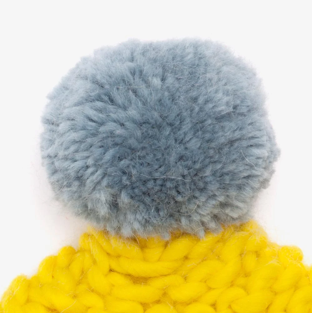 yellow_pompom.jpg