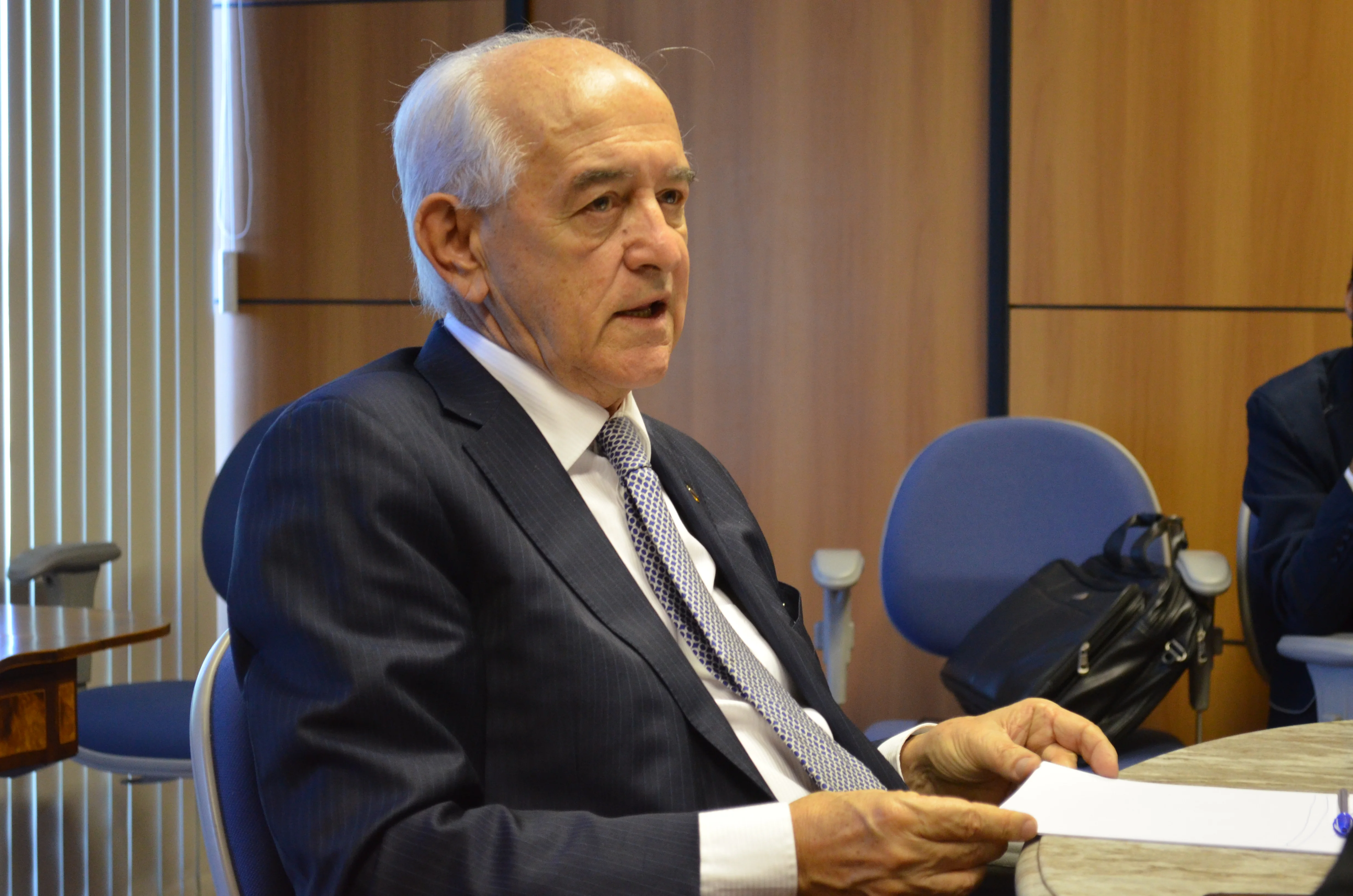 Audiência discute pagamento de servidor aposentado por invalidez nesta quarta (26)