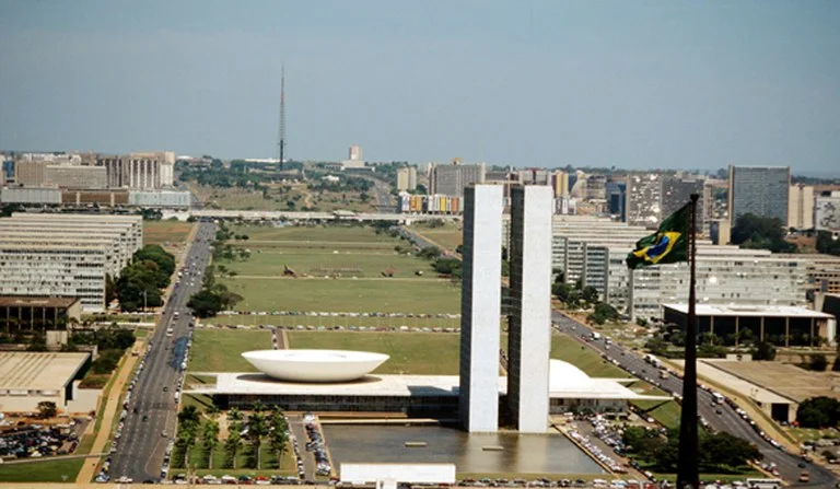 Aprovado projeto que reserva 20% das vagas em concursos federais para negros