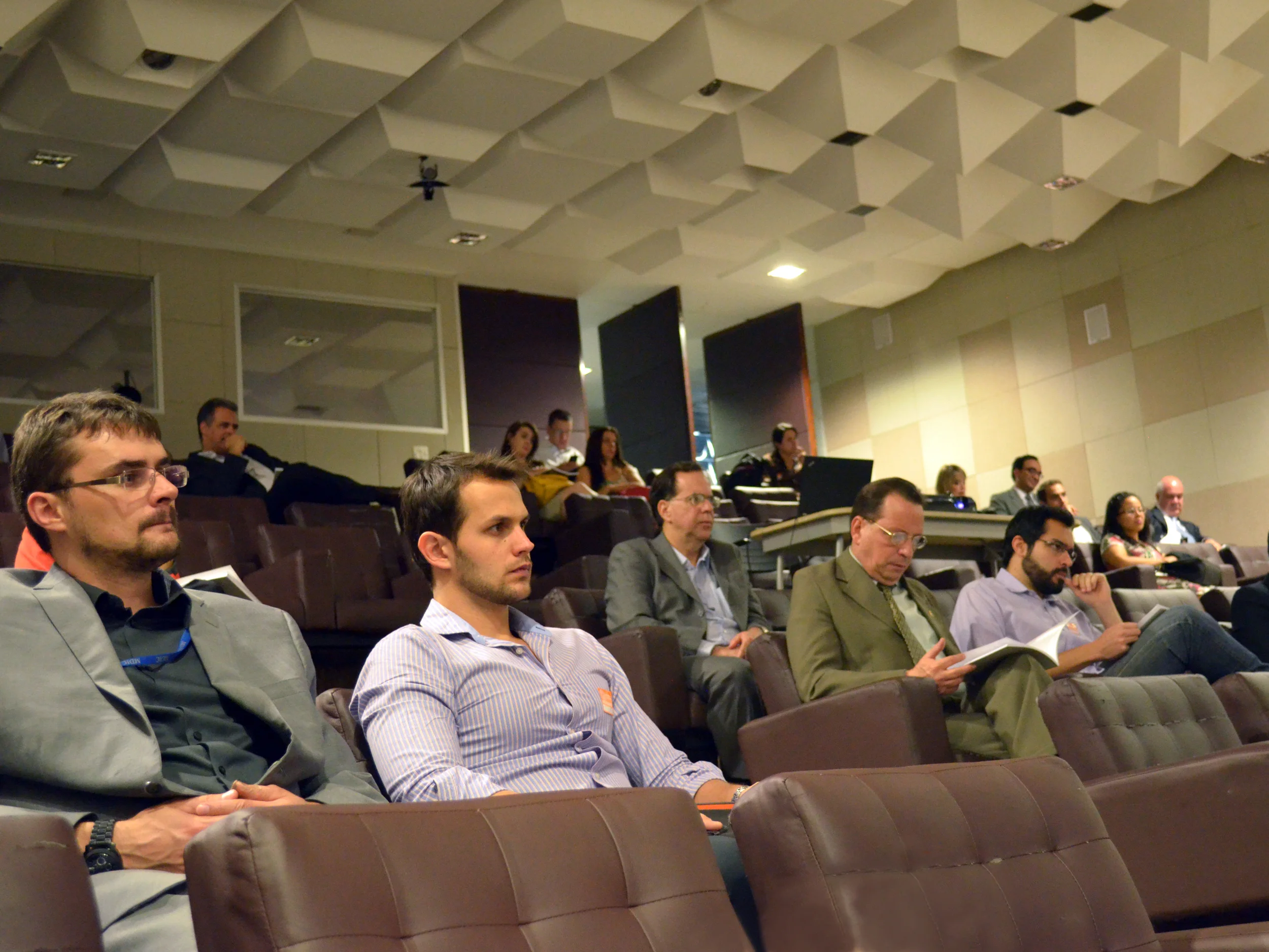 Associados são convidados a discutir modelo de lançamento da ResPvblica