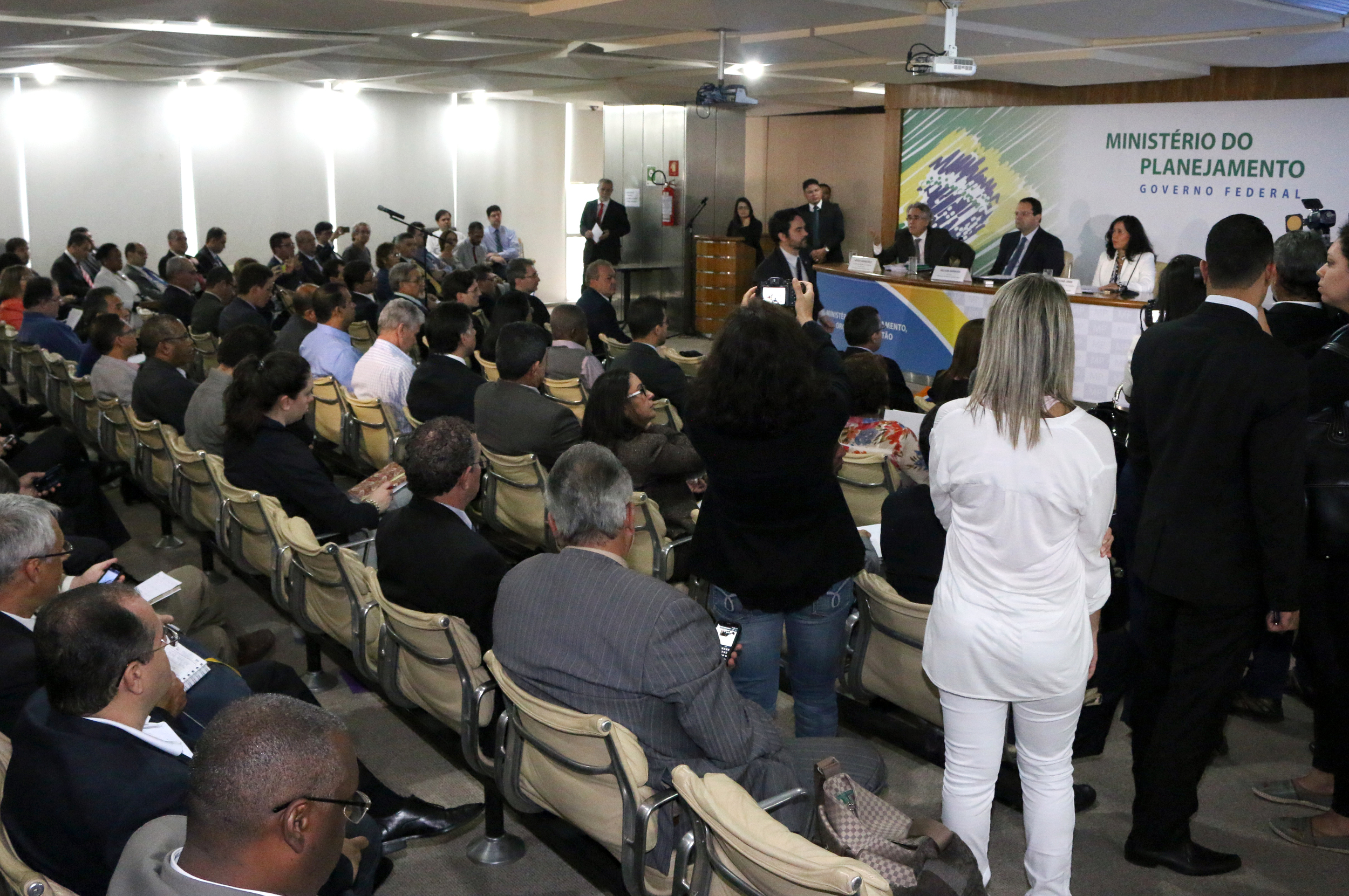 Reunião contou com a presença de quase 100 representantes de servidores públicos. Foto: Filipe Calmon / ANESP