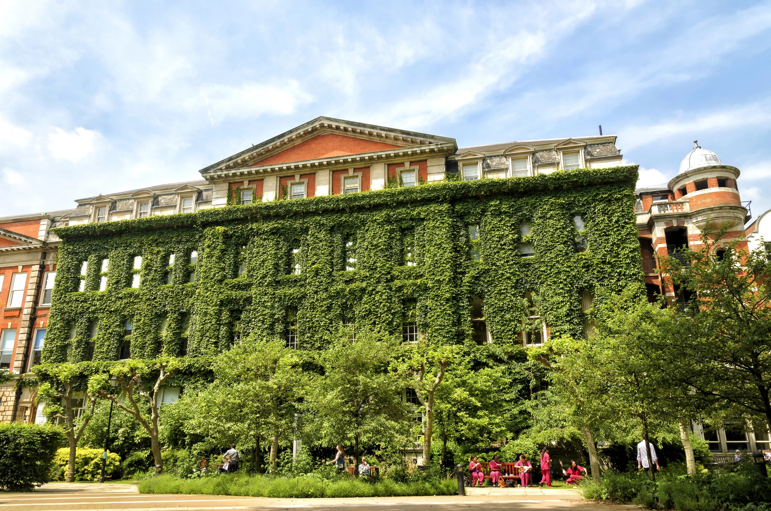 Inscrições abertas para cursos de verão no hemisfério norte