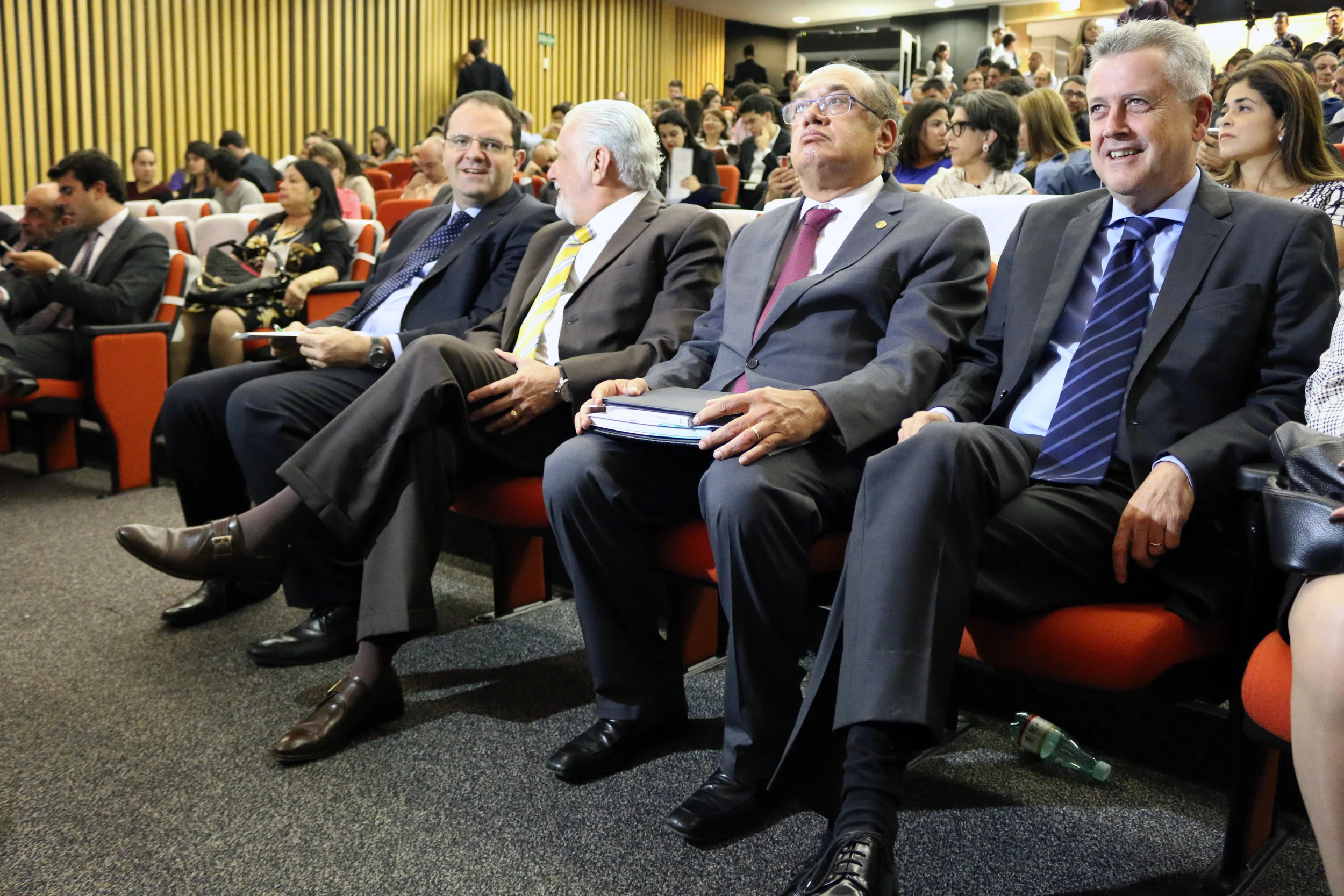 Ministros Nelson Barbosa e Jaques Wagner, Ministro do STF Gilmar Mendes e Governador do DF, Rodrigo Rollemberg, participaram do Seminário.