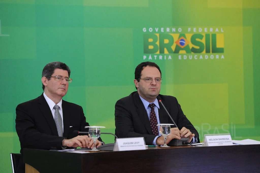 Campanha Salarial 2015: Governo vai propor ao Congresso adiamento para agosto do reajuste do salário dos servidores