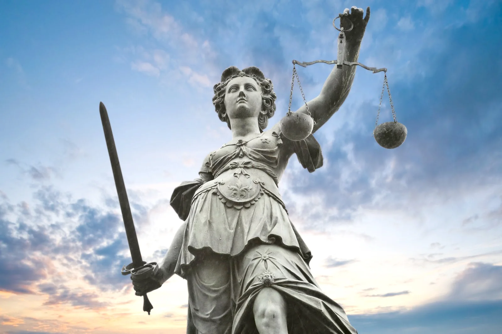 Vitória! Justiça obriga União a ressarcir EPPGGs por cobrança indevida de contribuição previdenciária sobre terço de férias. Saiba como receber seu dinheiro
