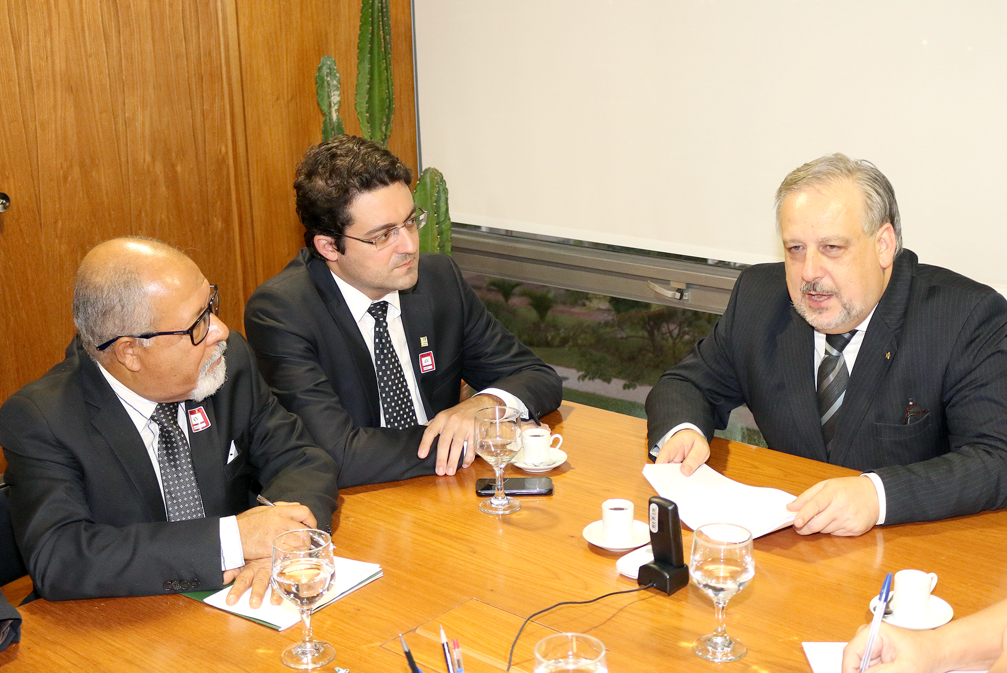 Alex Canuto conversa com Ministro Ricardo Berzoini