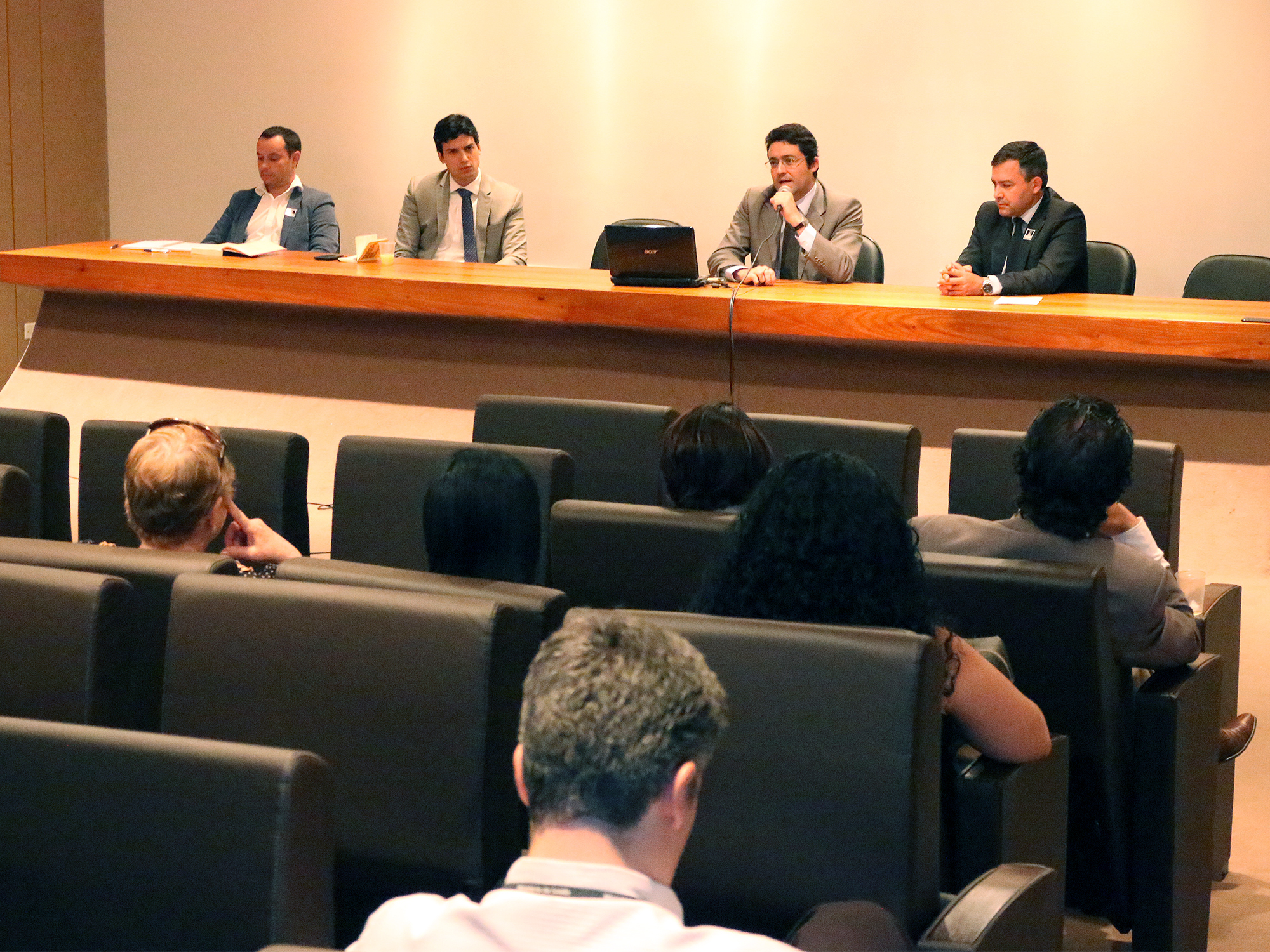  O Presidente da Assecor, Leandro Couto; o Coordenador da Gespública, Joelson Velozo; o Presidente da ANESP, Alex Canuto; e o Presidente da Unacon e do Fonacate, Rudnei Marques; foram os painelistas do evento. Foto: Filipe Calmon / ANESP 