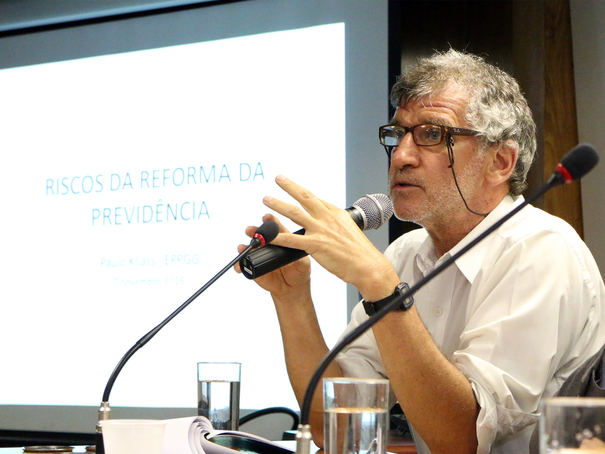  O EPPGG Paulo Kliass falou sobre Riscos da Reforma da Previdência. 