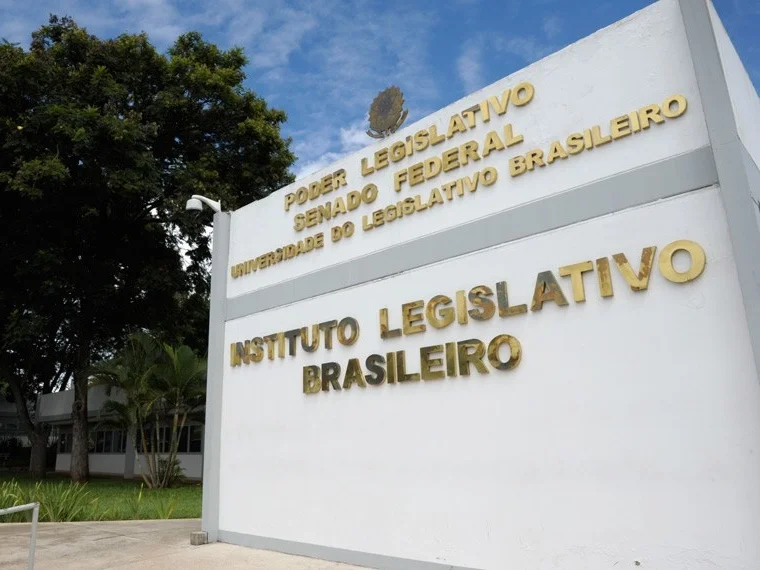 Senado: Cursos a distância do ILB estão abertos a toda a população