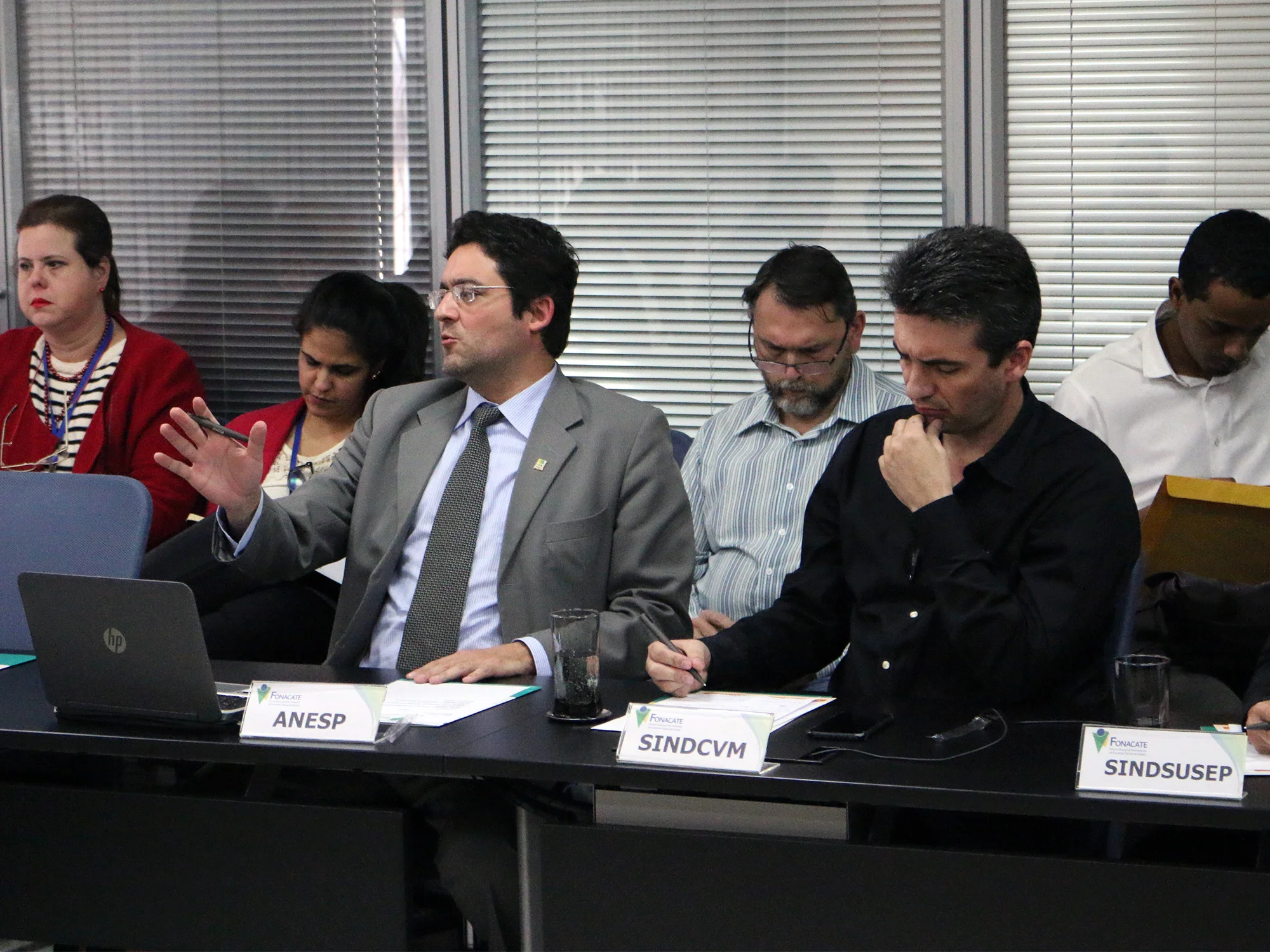 Carreiras de Estado publicarão documento com orientação sobre o Programa de Desligamento Voluntário anunciado pelo governo