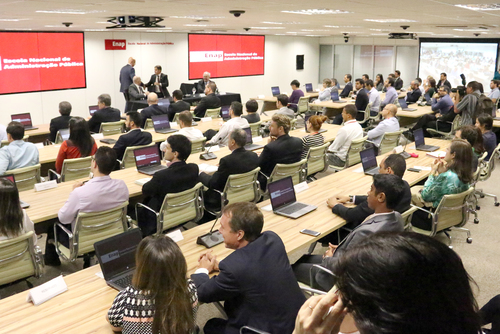 thumb+-+Mestrado+Aula+Inaugural+-+Espaço+Nexus.jpg