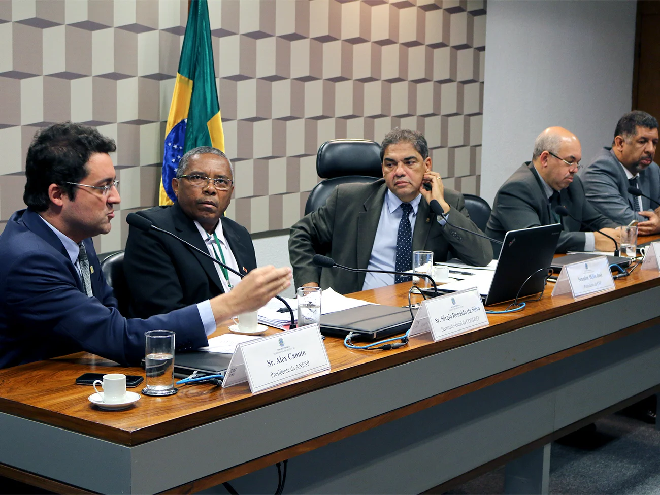 Presidente da ANESP participa de audiência pública sobre a MP 805 no Senado Federal