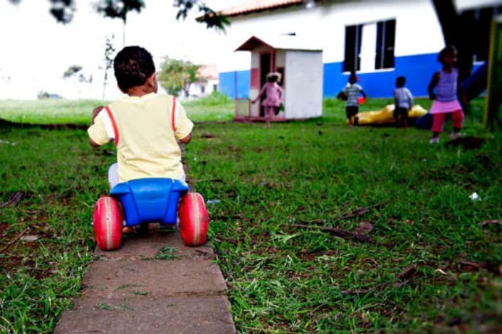 Ministério da Justiça busca quatro EPPGGs para atuar com assuntos de adoção e subtração internacional de crianças e adolescentes