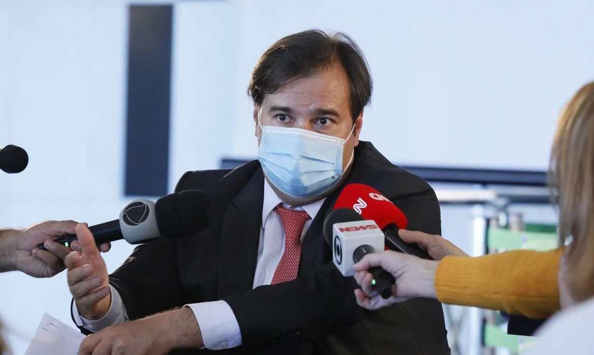 Movimentação no Congresso coloca confisco de salário na mira