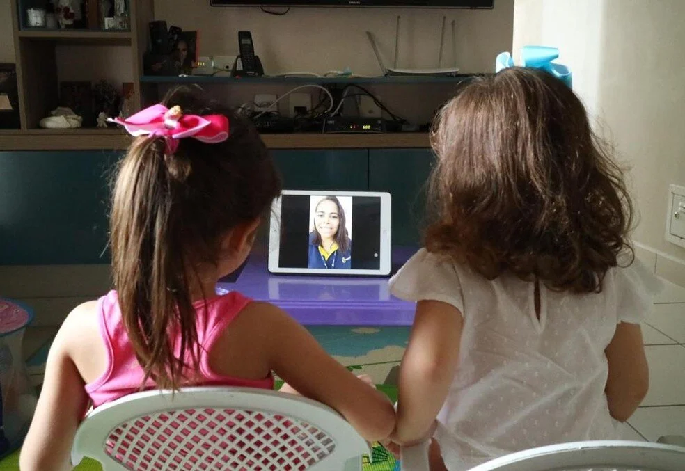 Governo atualiza regra de trabalho remoto para servidor que tem filho em idade escolar