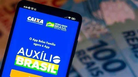 EPPGG defende no Valor redesenho do Auxílio Brasil