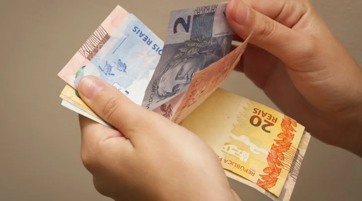 Benefício emergencial requer atuação pública para chegar a quem precisa