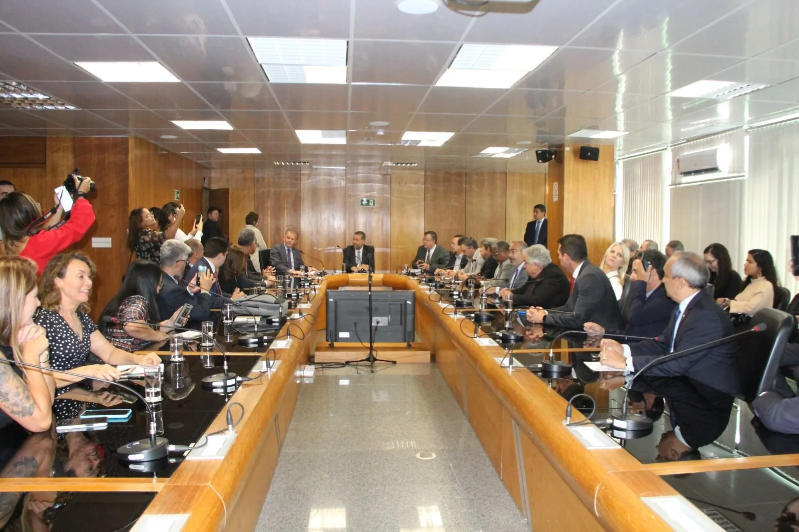 Previdência e negociação coletiva marcam agendas da ANESP na semana