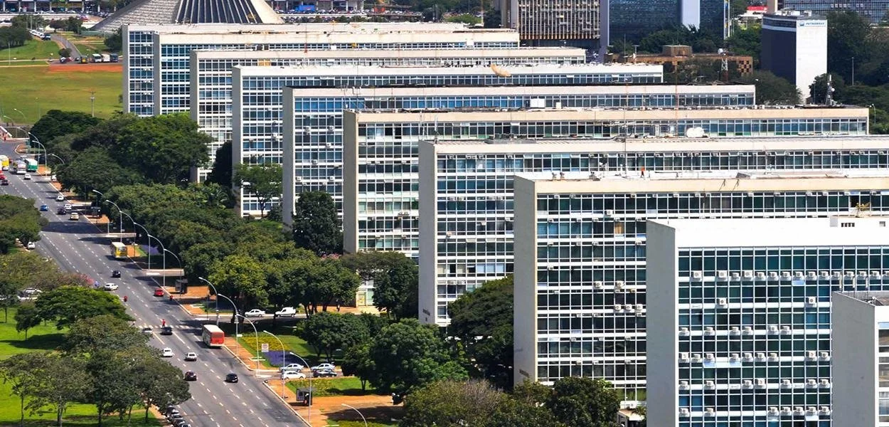 Estudo revela quais são os setores do Executivo com mais movimentação de servidores