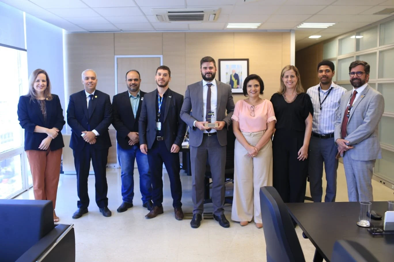 ANEINFRA homenageia EPPGG pelo apoio à carreira de infraestrutura
