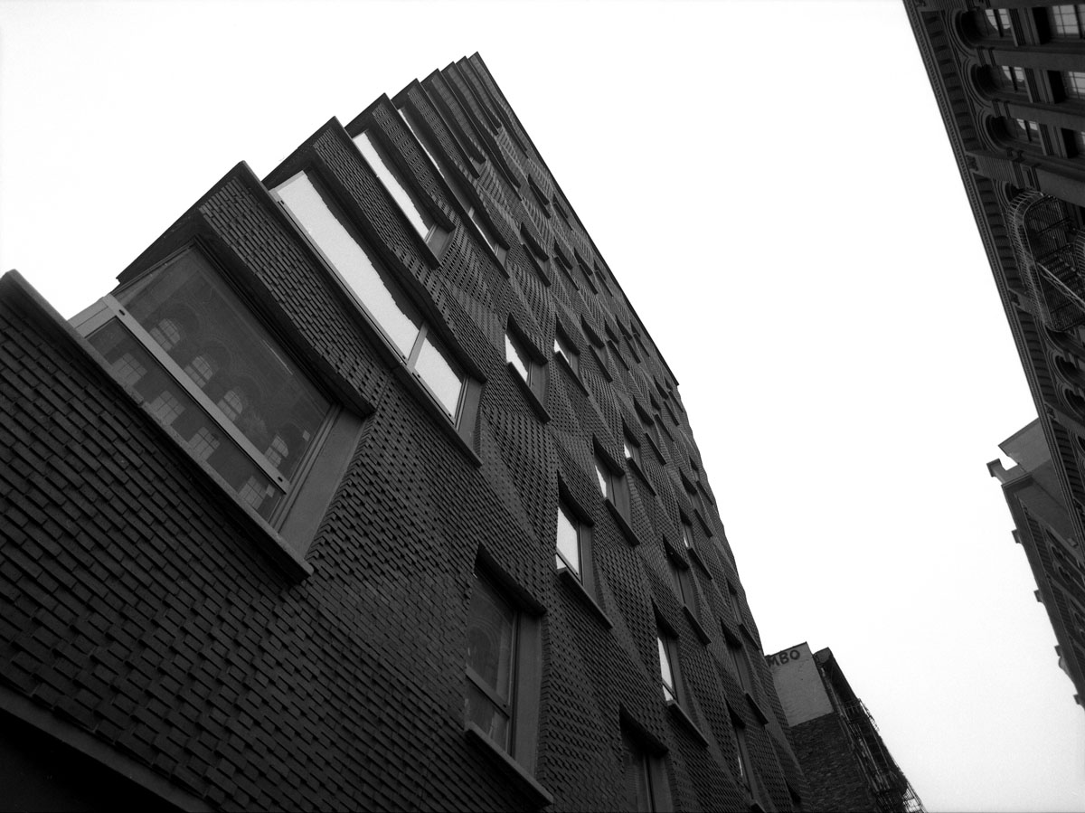 bw-building-built-by-robot.jpg