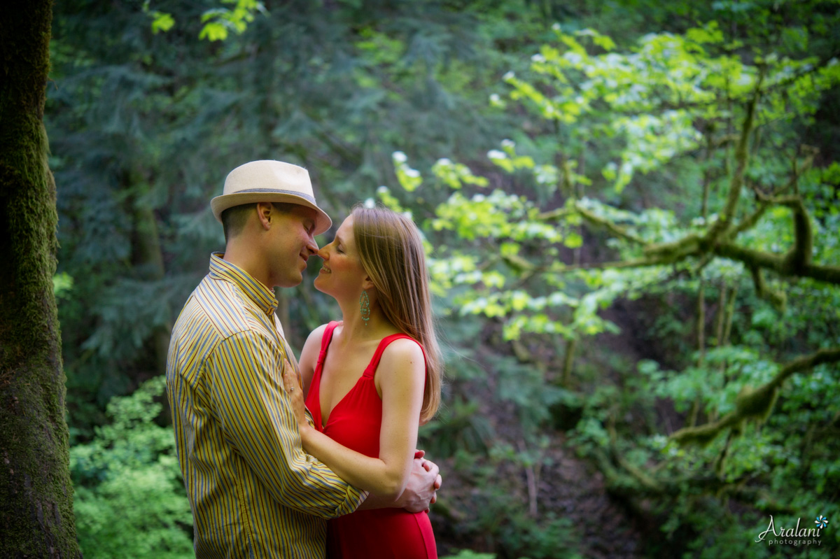 Waterfall_Engagement_Session003.jpg