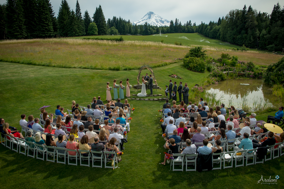 Mt_Hood_Bed_and_Breakfast_Wedding0011.jpg