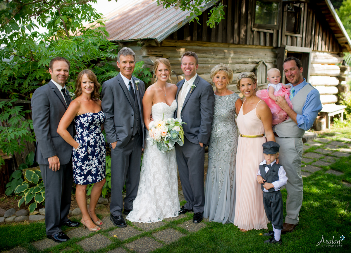 Mt_Hood_Bed_and_Breakfast_Wedding0014.jpg