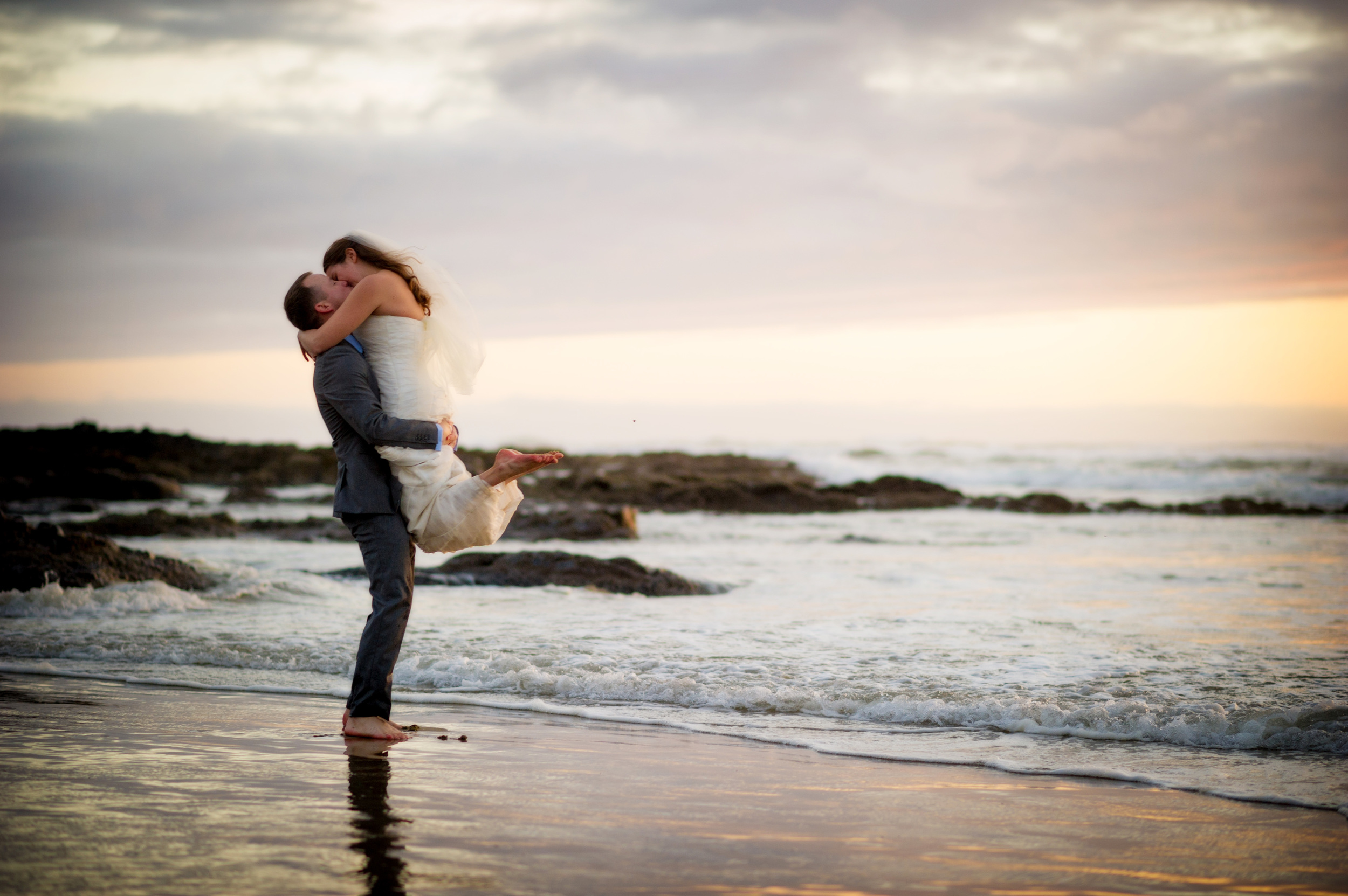 Cape_Perpetua_Bridal_Portraits017.jpg