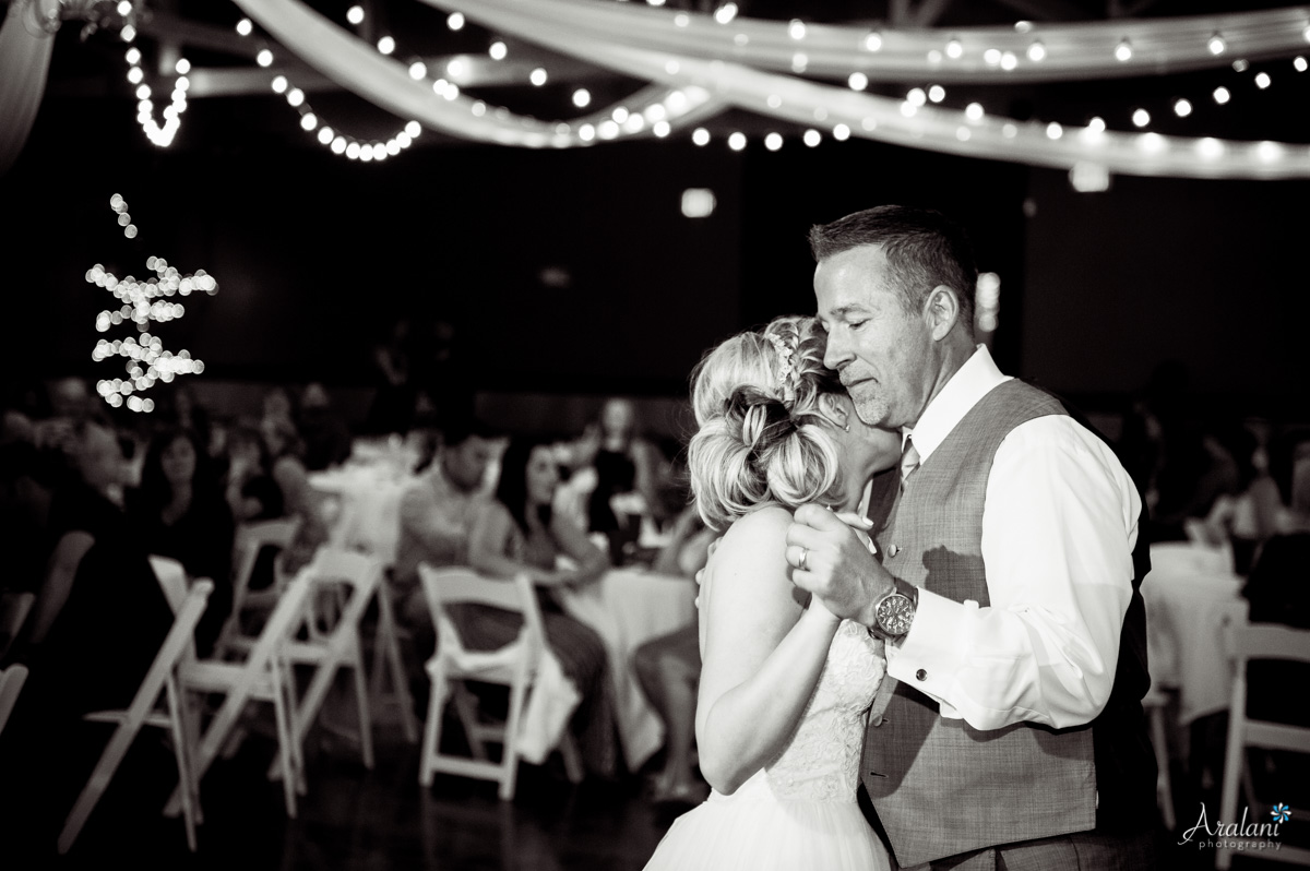 Oakview_Acres_Wedding_ER0043.jpg
