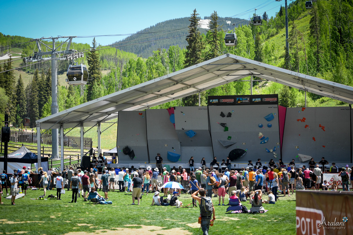 IFSC_Bouldering_Vail_2016_003.jpg