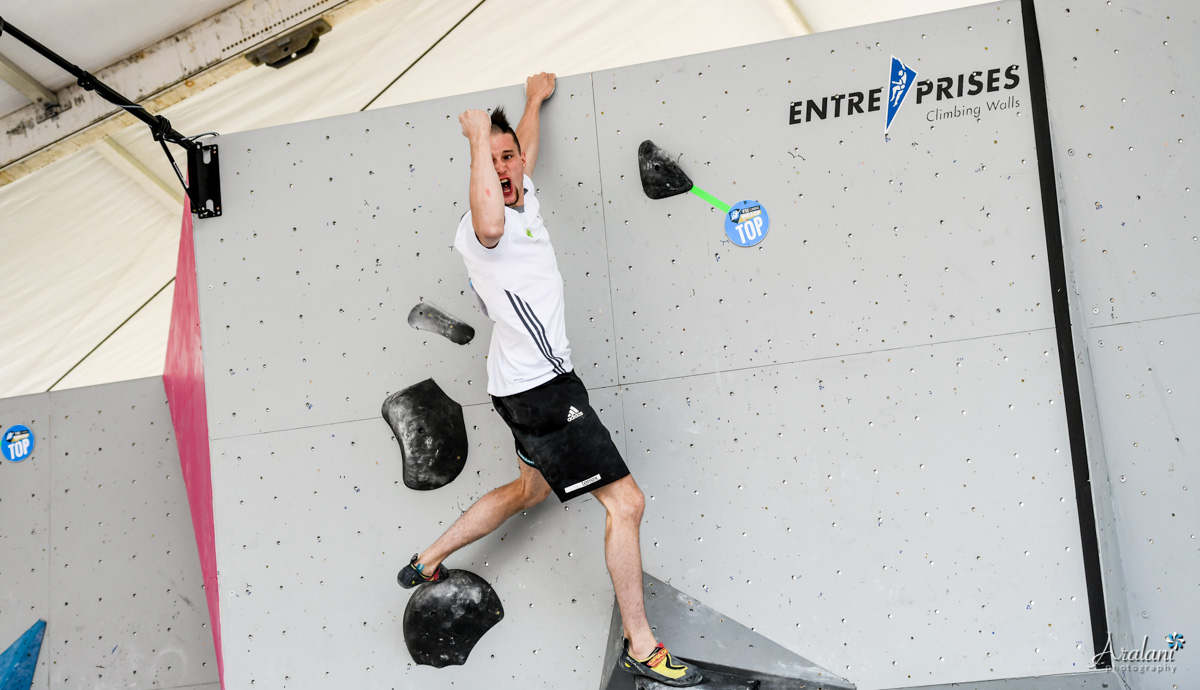 IFSC_Bouldering_Vail_2016_038.jpg